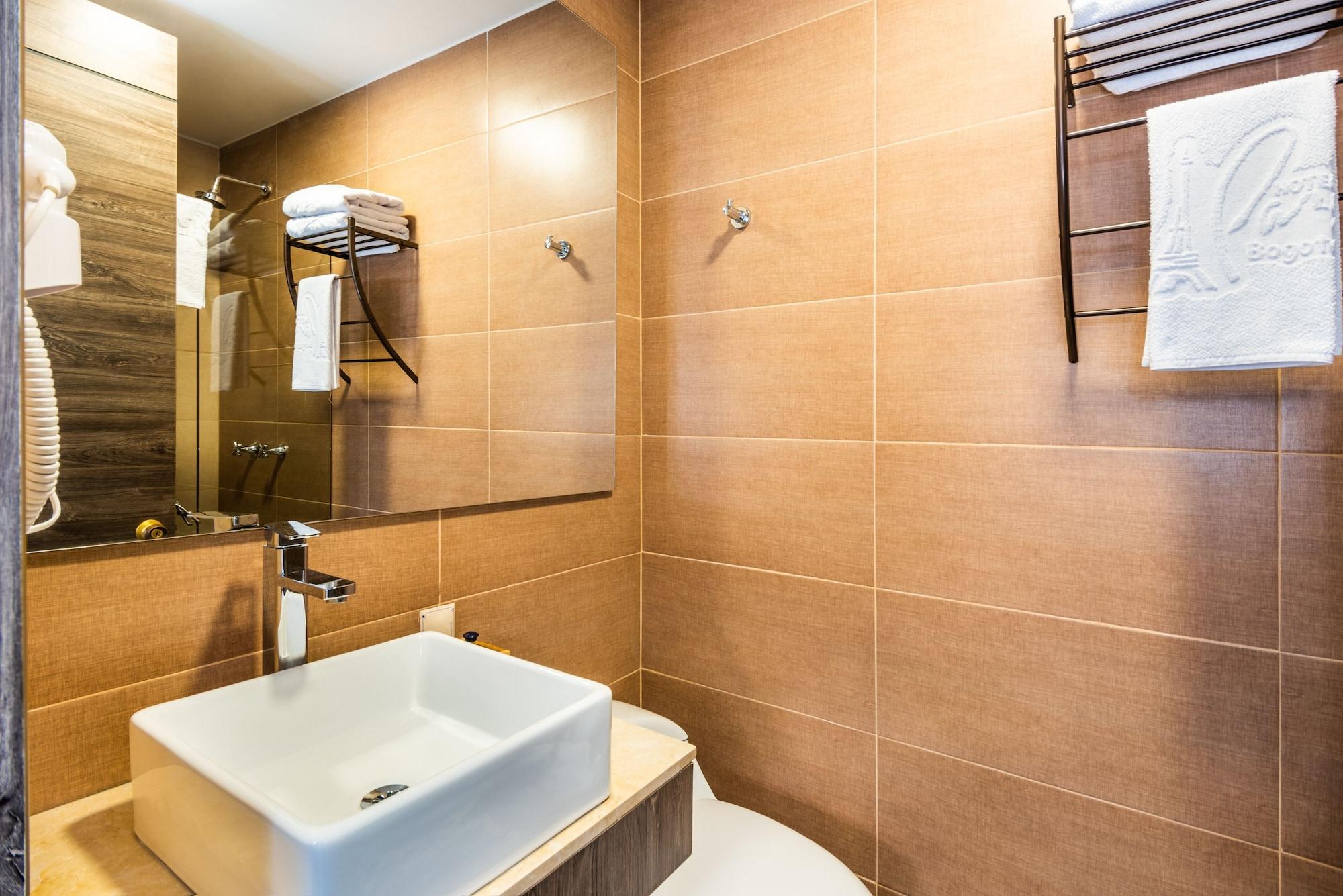 Paris Hotel Bogotá Dış mekan fotoğraf